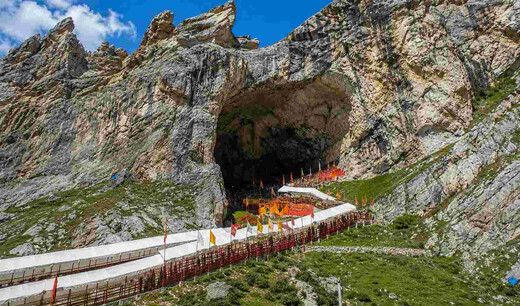 3 जुलाई से शुरू होगी अमरनाथ यात्रा, सुरक्षा तैयारियों का जायजा लेने कश्मीर पहुंचे सीडीएस